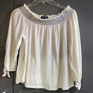 Jessica Simpson cream shirt